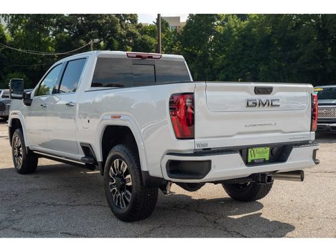 New 2026 GMC Sierra 2500 Denali Ultimate AWD/4WD image 6