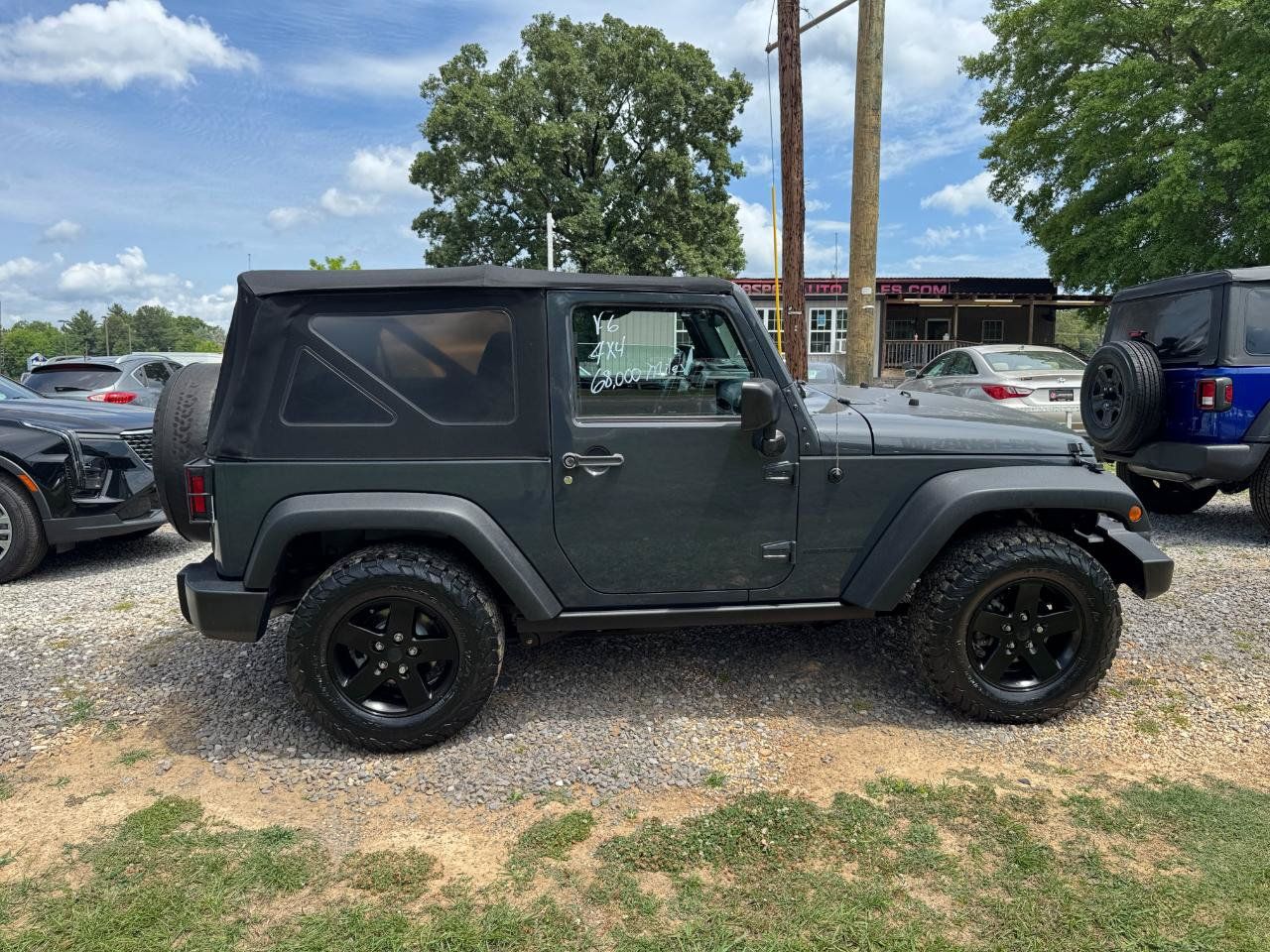 Used 2017 Jeep Wrangler Sport AWD/4WD image 2