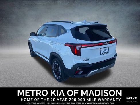 Used 2024 Kia Seltos SX w/ SX Sunroof Package image 4