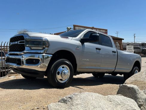 Used 2023 RAM 3500 Big Horn w/ Level 1 Equipment Group AWD/4WD image 2