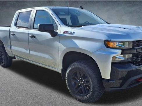 Used 2021 Chevrolet Silverado 1500 Custom Trail Boss w/ LPO, Dark Essentials Package AWD/4WD image 10