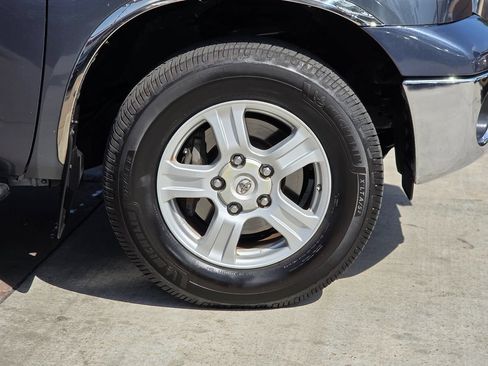 Used 2010 Toyota Tundra 2WD Double Cab w/ SR5 Pkg image 14