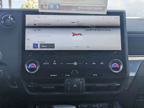 Used 2024 Lexus GX 550 w/ Accessory Package (2T) AWD/4WD image 22