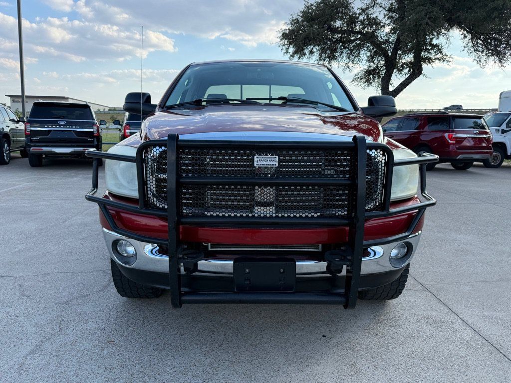 Used 2009 Dodge Ram 2500 Truck SLT w/ Popular Equipment Group AWD/4WD image 2