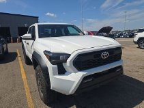 Used 2025 Toyota Tacoma TRD Off-Road AWD/4WD image 24