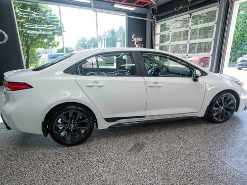 Used 2024 Toyota Corolla SE FWD image 4
