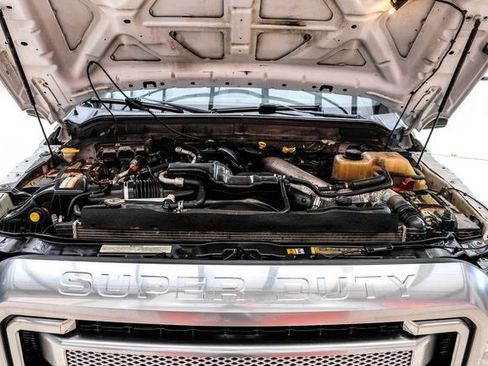 Used 2013 Ford F250 Platinum w/ FX4 Off Road Pkg image 7