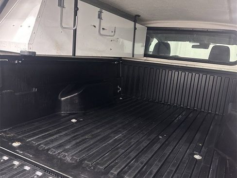 Used 2022 Toyota Tacoma SR image 27