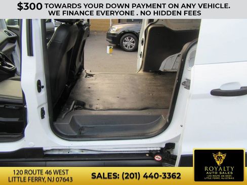 Used 2019 Ford Transit Connect XL image 35