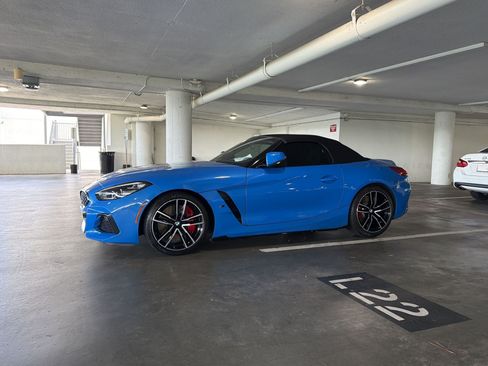 Used 2019 BMW Z4 sDrive30i w/ M Sport Package RWD image 2