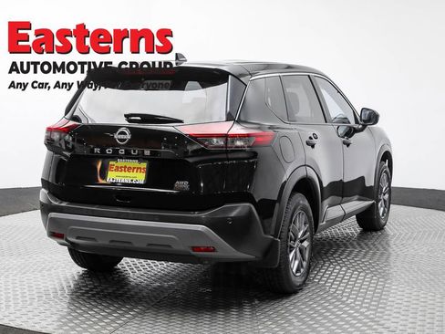 Used 2022 Nissan Rogue S image 5
