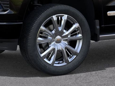 New 2026 Chevrolet Silverado 1500 High Country AWD/4WD image 9