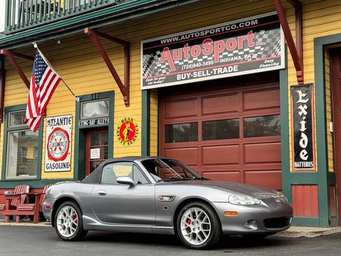 Used 2002 MAZDA MX-5 Miata SE RWD image 3