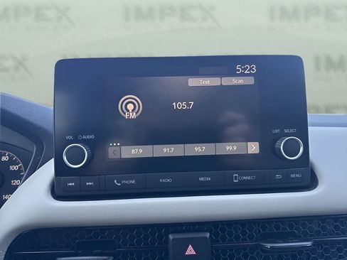 Used 2023 Honda HR-V LX image 17