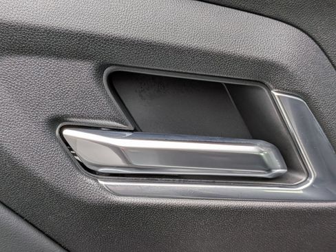 Used 2026 Chevrolet Silverado EV LT AWD/4WD image 28