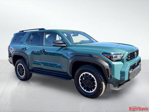 Certified 2026 Toyota 4Runner TRD Off-Road AWD/4WD image 8