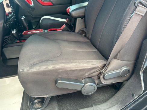 Used 2014 Jeep Wrangler Unlimited Sport w/ Quick Order Package 24S image 10