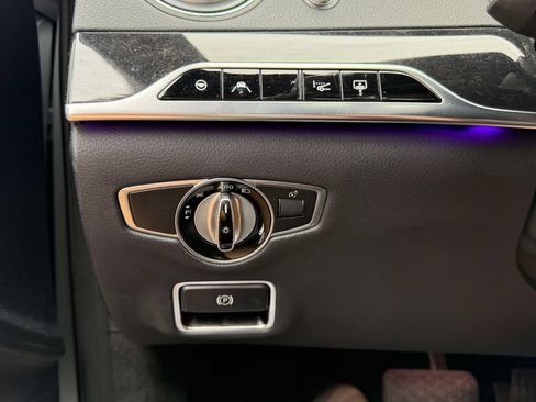 Used 2019 Mercedes-Benz S 560 4MATIC Sedan image 33