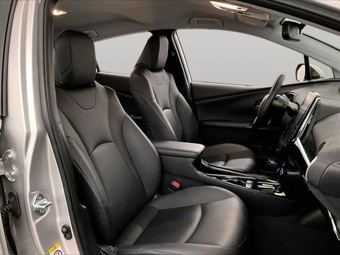 Used 2019 Toyota Prius Limited FWD image 7