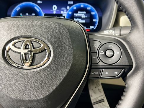 New 2026 Toyota Corolla XLE FWD image 19