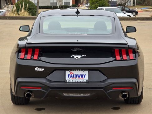 Used 2024 Ford Mustang Premium image 5