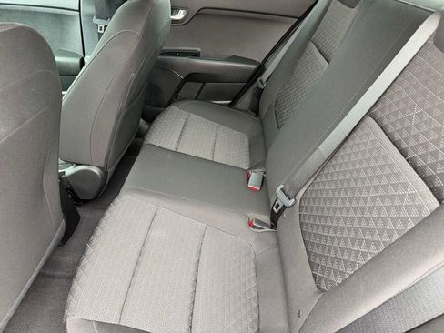 Used 2023 Kia Rio LX FWD image 9