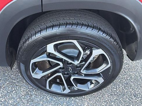 Used 2026 Chevrolet Trax RS w/ Sunroof Package FWD image 13