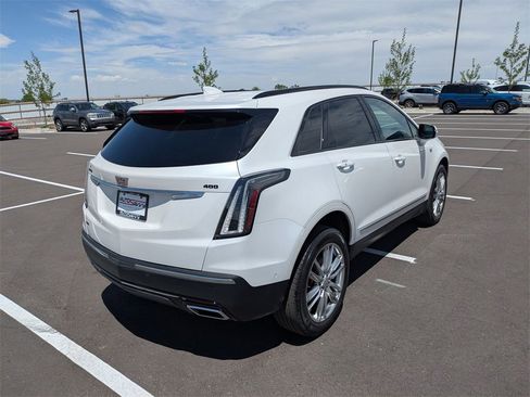Used 2022 Cadillac XT5 Sportv w/ Technology Package image 3