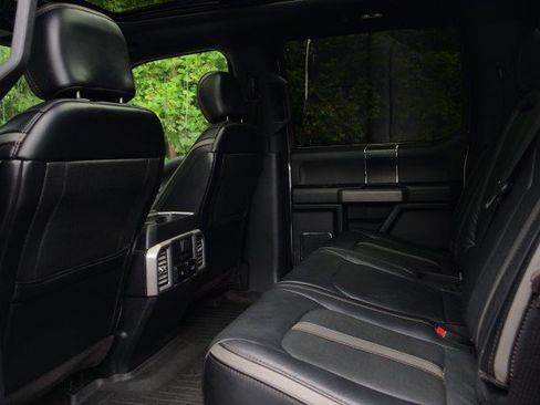 Used 2019 Ford F250 Platinum w/ Platinum Ultimate Package AWD/4WD image 25