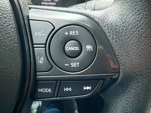 Used 2022 Toyota Corolla LE FWD image 11