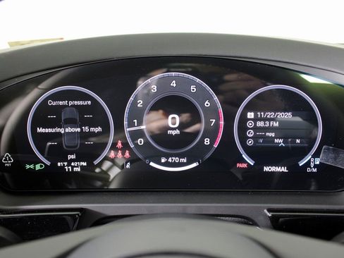 Certified 2026 Porsche Cayenne AWD/4WD image 23