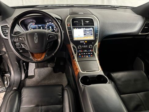 Used 2017 Lincoln MKX Reserve w/ Luxury Package image 19