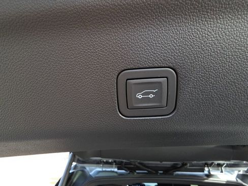 New 2026 Chevrolet Tahoe Premier AWD/4WD image 36