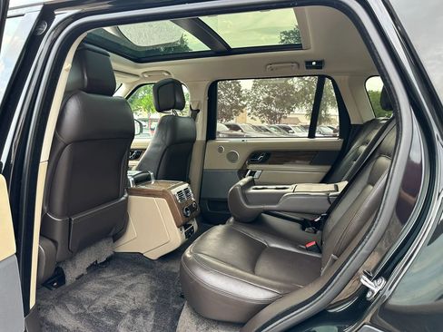 Used 2018 Land Rover Range Rover Long Wheelbase Supercharged image 17