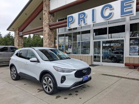 Certified 2025 Ford Escape Platinum image 1