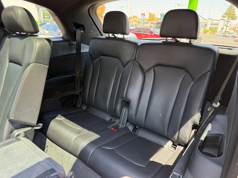 Used 2019 Audi Q7 3.0T Premium Plus w/ Premium Plus Package AWD/4WD image 16