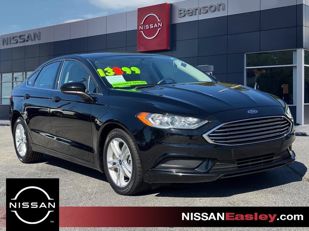Used 2018 Ford Fusion SE w/ Fusion SE Technology Package FWD image 1