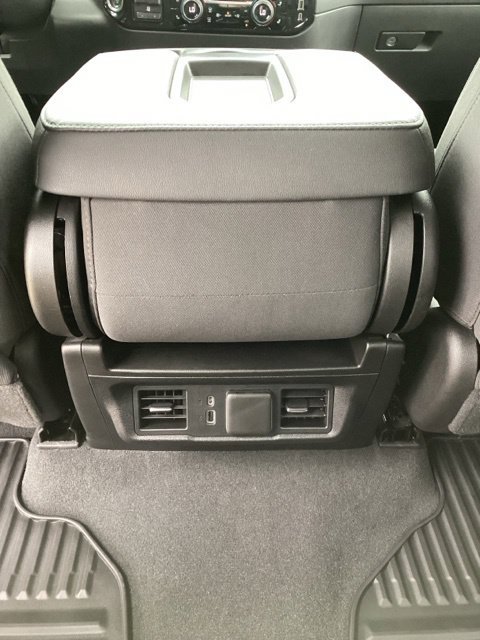 Used 2023 Chevrolet Silverado 1500 LT AWD/4WD image 8