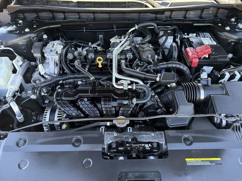 Used 2024 Nissan Altima 2.5 SV image 32