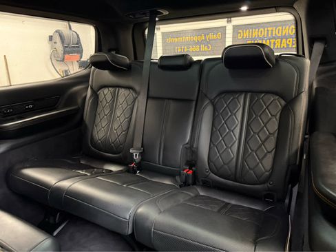 Used 2022 Jeep Grand Wagoneer Series III w/ Rear Seat Video Group 1 image 30