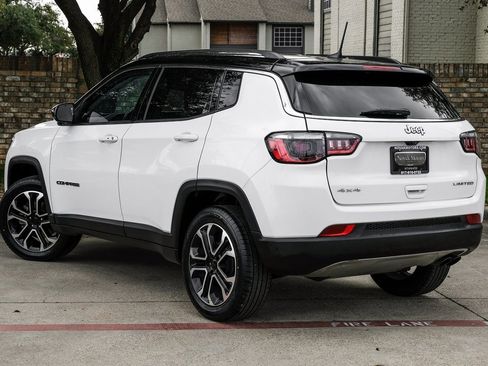 Used 2022 Jeep Compass Limited image 19