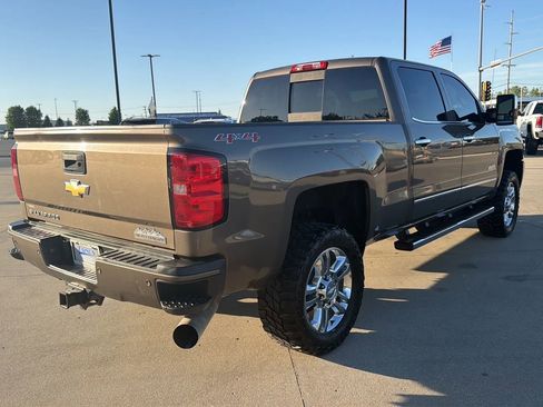 Used 2015 Chevrolet Silverado 2500 High Country w/ Duramax Plus Package AWD/4WD image 23