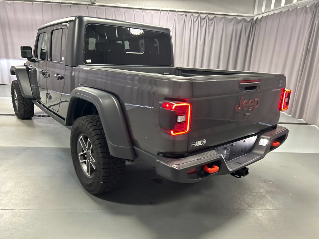 Used 2026 Jeep Gladiator Mojave AWD/4WD image 5