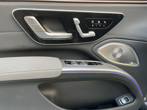 New 2025 Mercedes-Benz EQS 580 4MATIC Sedan image 13