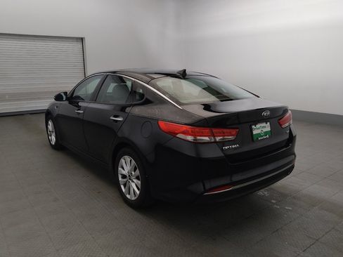 Used 2018 Kia Optima EX w/ Premium Package FWD image 5