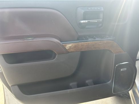 Used 2014 Chevrolet Silverado 1500 High Country image 3