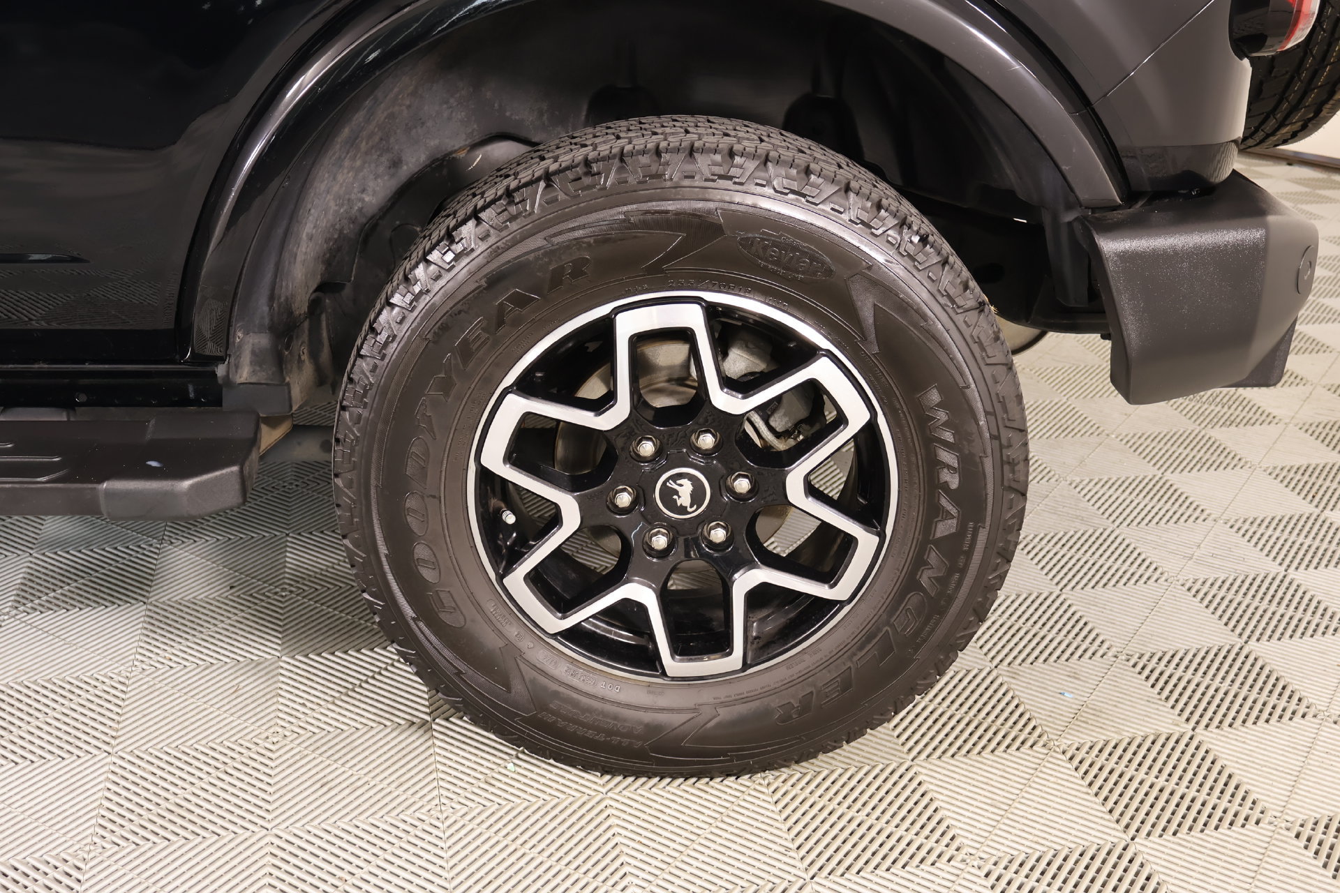Used 2023 Ford Bronco Outer Banks AWD/4WD image 19