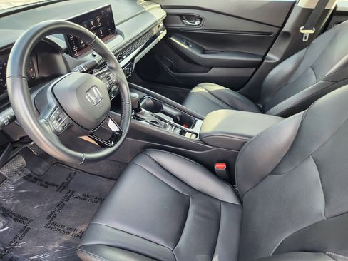 Used 2023 Honda Accord EX-L image 9