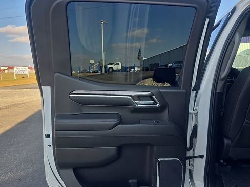 Used 2024 Chevrolet Silverado 1500 LTZ image 18