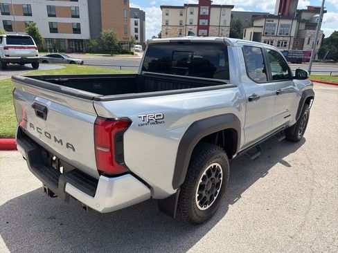 Used 2024 Toyota Tacoma TRD Off-Road w/ TRD Off Road Upgrade Package AWD/4WD image 6